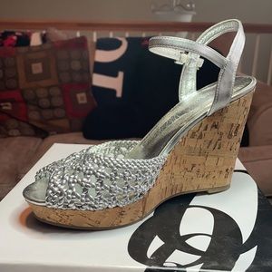 Nine West, size 9, shiny silver